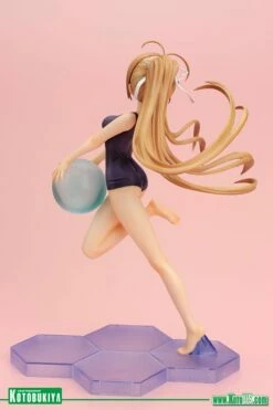 KATIA - SCHWARZESMARKEN ANI STATUE