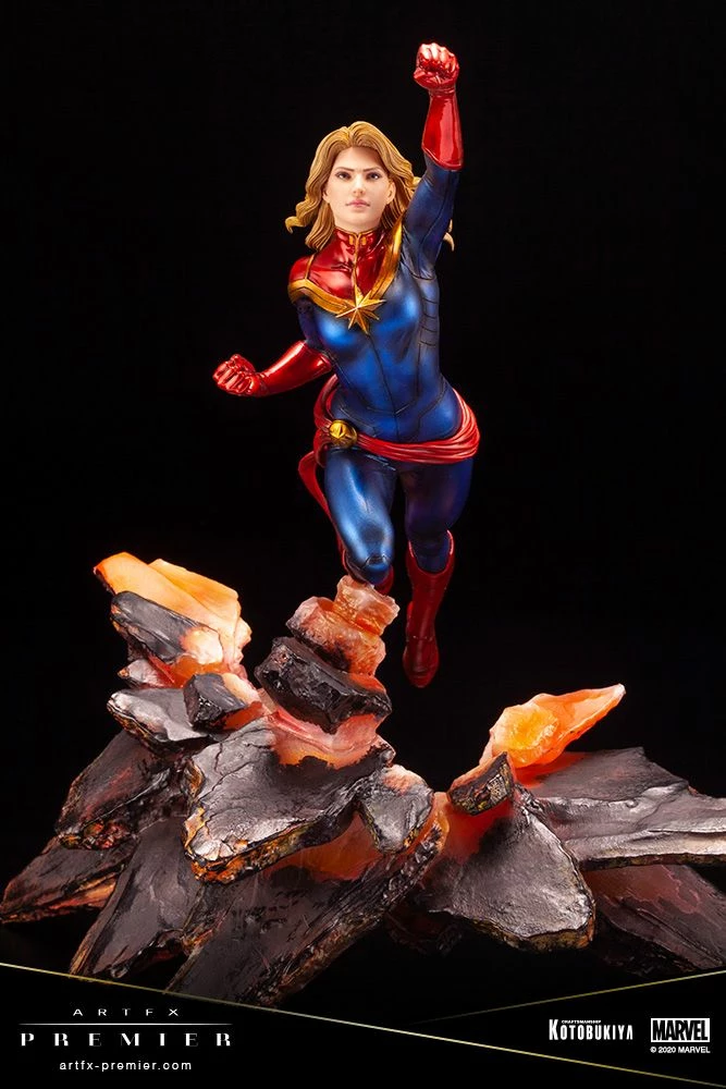 MARVEL UNIVERSE CAPTAIN MARVEL ARTFX PREMIER - Image 16