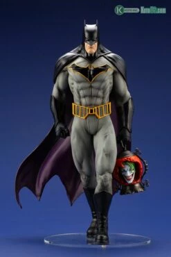 BATMAN: LAST KNIGHT ON EARTH BATMAN ARTFX STATUE