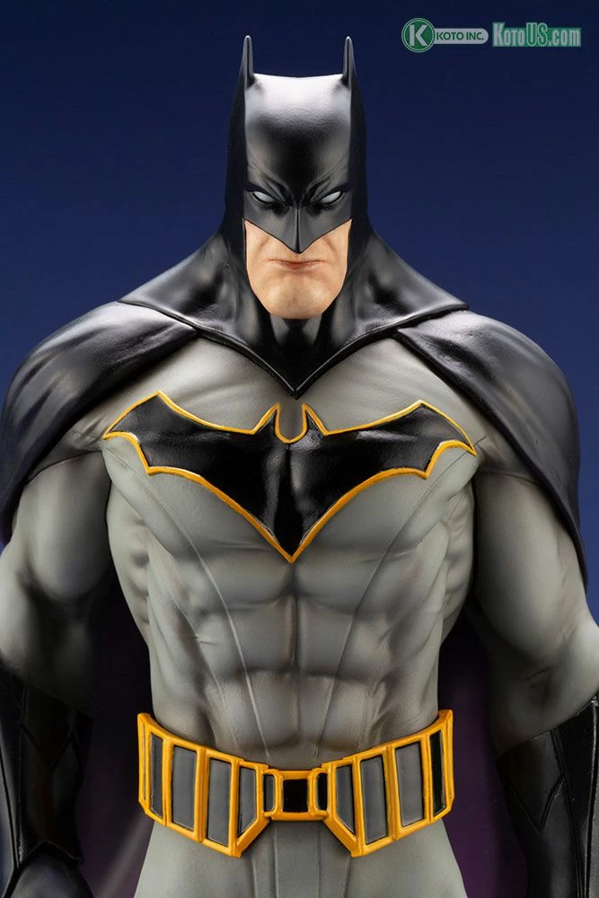 BATMAN: LAST KNIGHT ON EARTH BATMAN ARTFX STATUE - Image 10