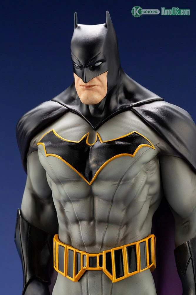 BATMAN: LAST KNIGHT ON EARTH BATMAN ARTFX STATUE - Image 11