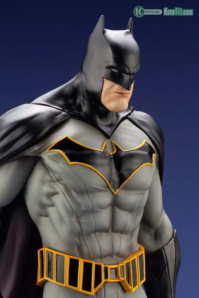 BATMAN: LAST KNIGHT ON EARTH BATMAN ARTFX STATUE - Image 13